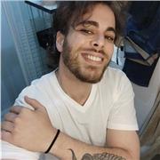 Profesor de cine, producción audiovisual y también regiduría